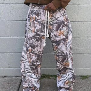 “Y2K Retro Camo Embroidered Street Joggers Mens Hip-Hop Cargo Pants”